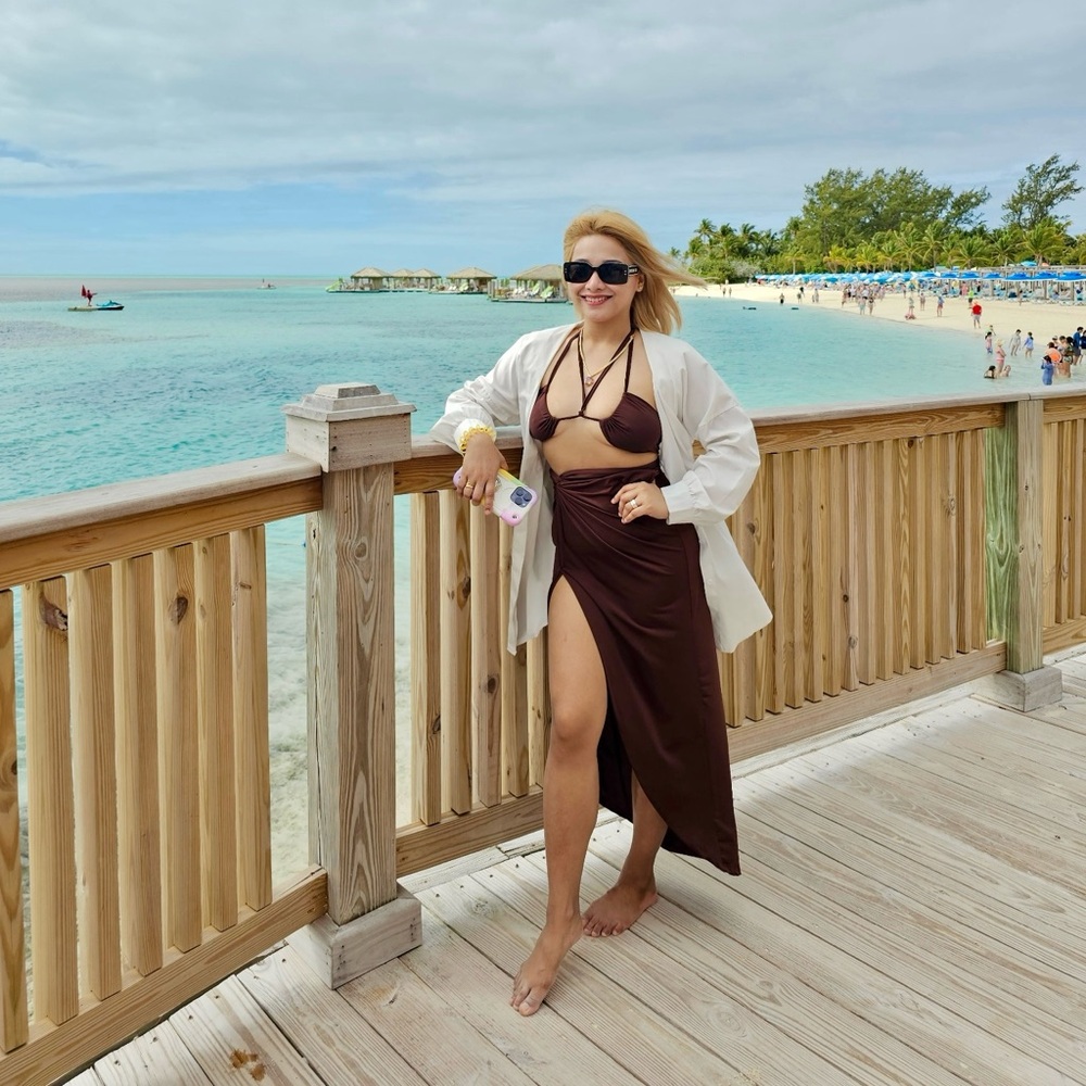 Meet your Posh Ambassador, Rima π - Picture 4 of 4